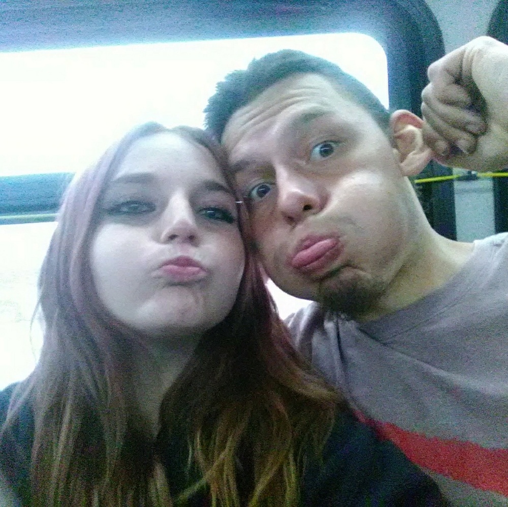 Meet your Poshers, Richelle & Ricky lovers 4ever! - Picture 3 of 8